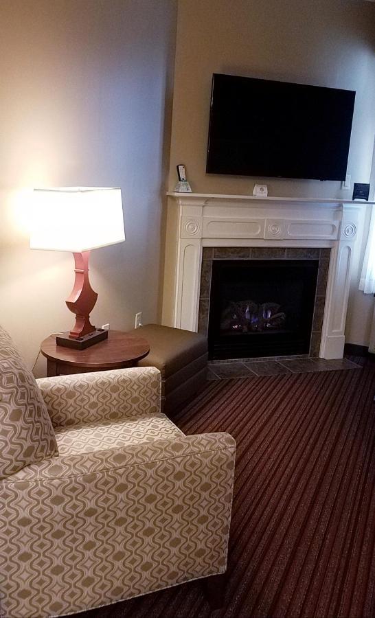 Best Western Plus Dutch Haus Inn And Suites Columbiana Экстерьер фото