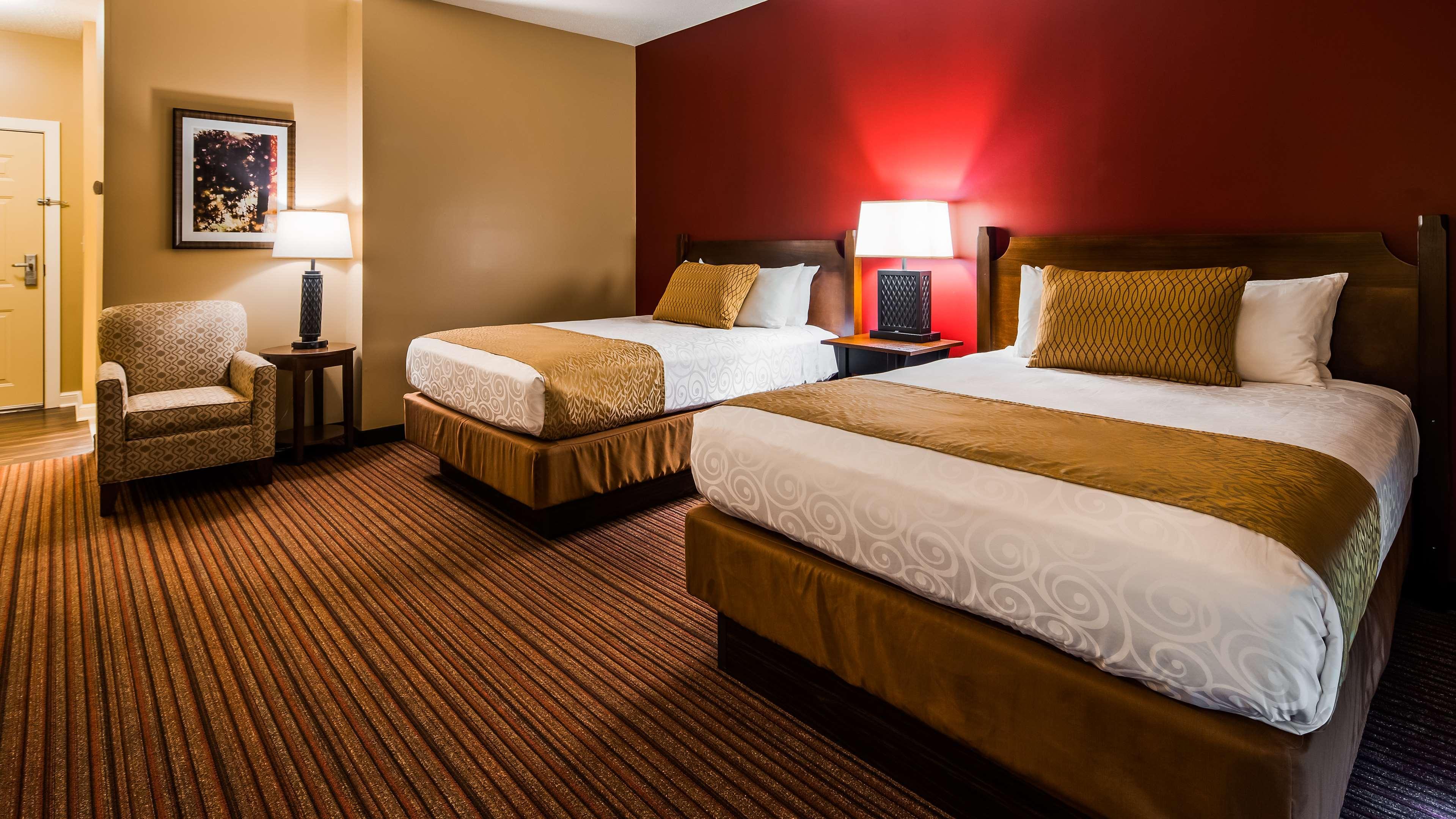 Best Western Plus Dutch Haus Inn And Suites Columbiana Экстерьер фото