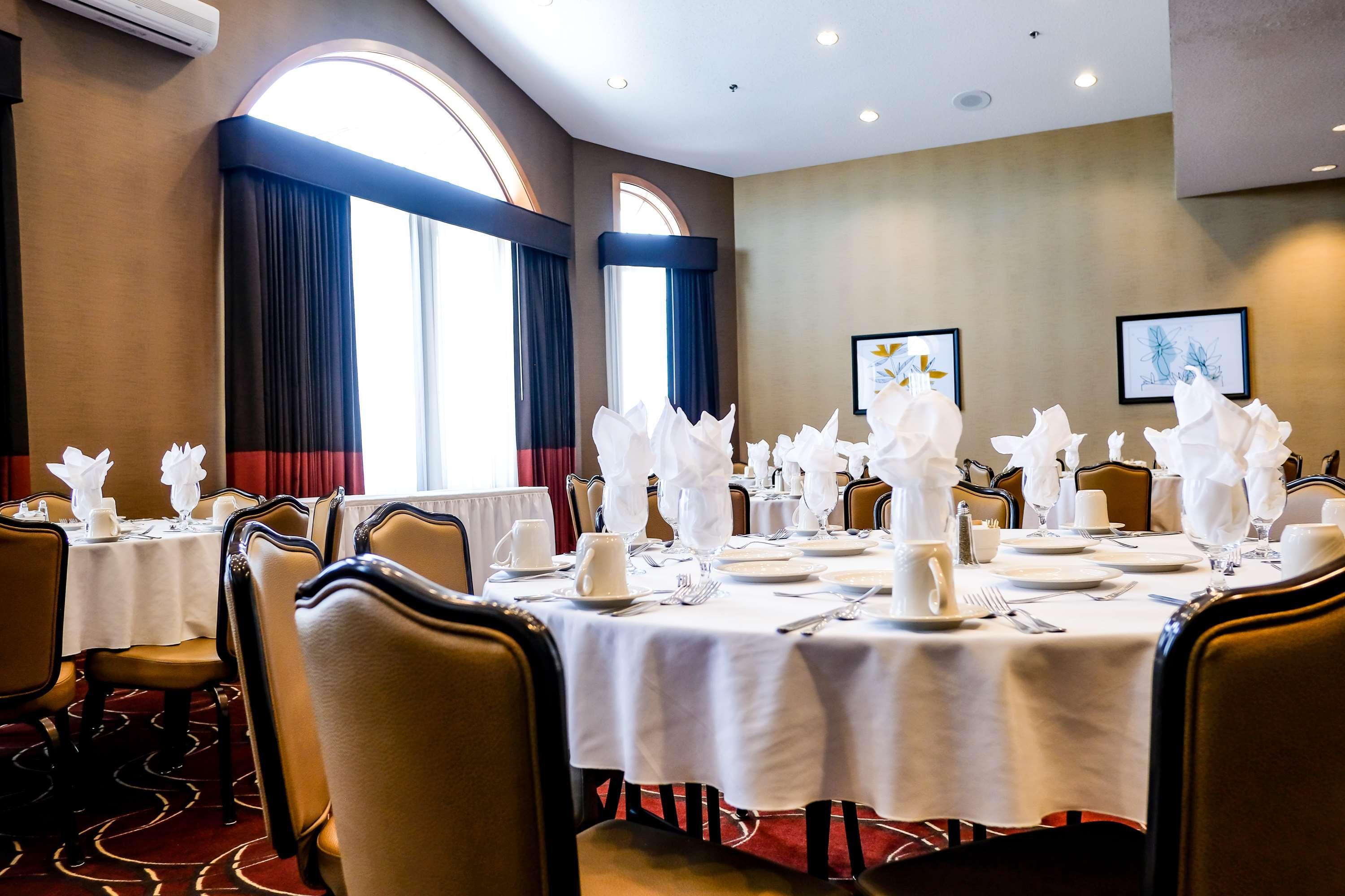 Best Western Plus Dutch Haus Inn And Suites Columbiana Экстерьер фото