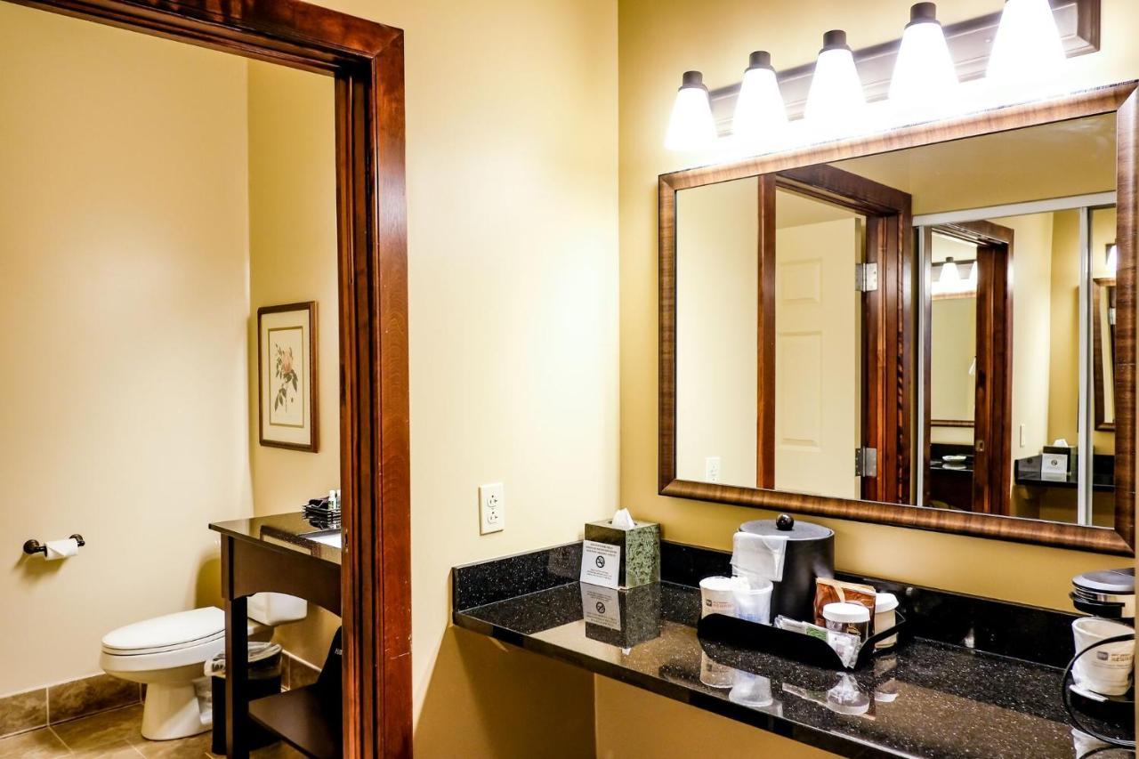 Best Western Plus Dutch Haus Inn And Suites Columbiana Экстерьер фото